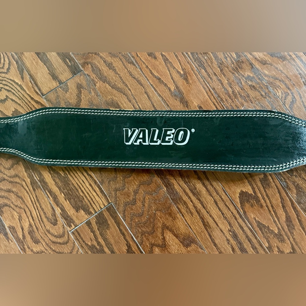 Black Leather Padded Weight Lifting Belt Back Support Medium Valeo 45” Unisex - Picture 8 of 10